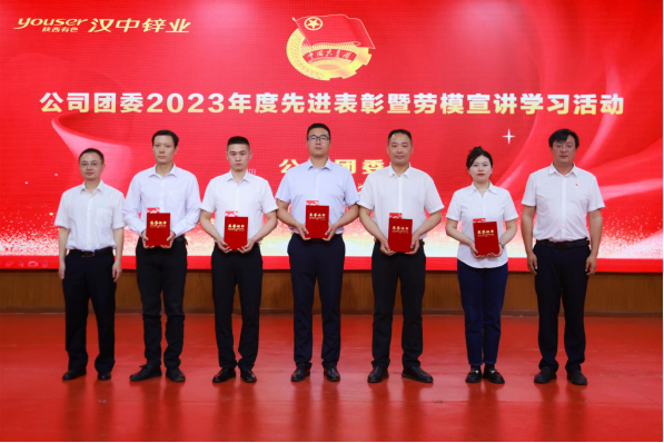 1714284804421825.png 2e4b972d3dee134d51ac8ea58b5b8b64.png